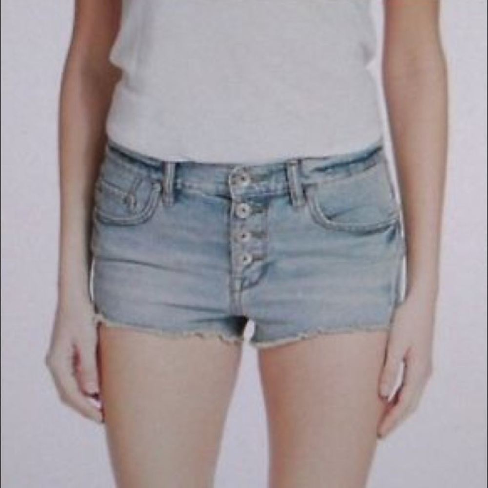 Free People ‘Carrie wash’ cut off shorts